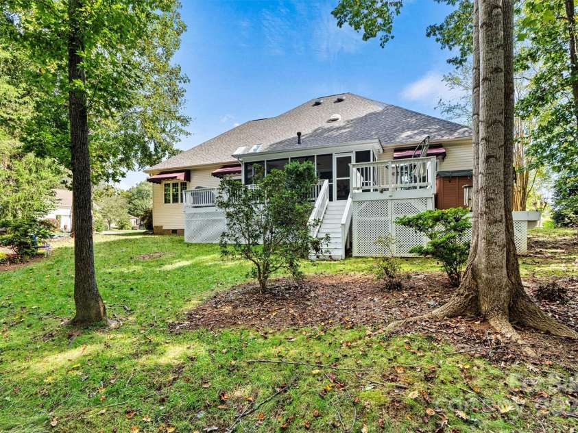 1375 Valhalla Drive, Denver, NC 28037.  MLS# CAR4189657, YatesRealty ID 7569. 