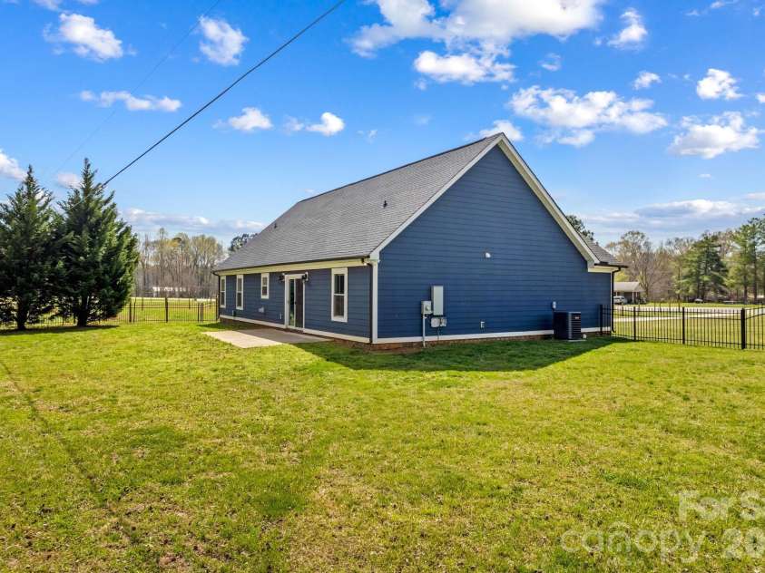 8494 Bringle Ferry Road, Salisbury, NC 28146.  MLS# CAR4361411, YatesRealty ID 7569. 