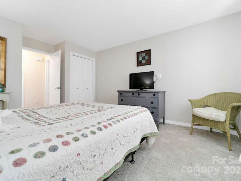 273 Tinequa Drive, Brevard, NC 28712.  MLS# CAR4204439, YatesRealty ID 757. 