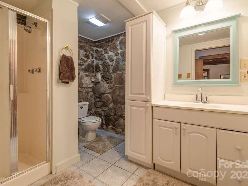 12 Rollingwood Road, Asheville, NC 28805.  MLS# CAR4178766, YatesRealty ID 7570. 