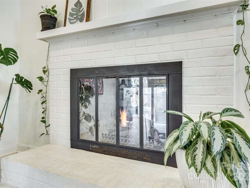 6956 Oakstone Place, Charlotte, NC 28210.  MLS# CAR4232957, YatesRealty ID 7572. 
