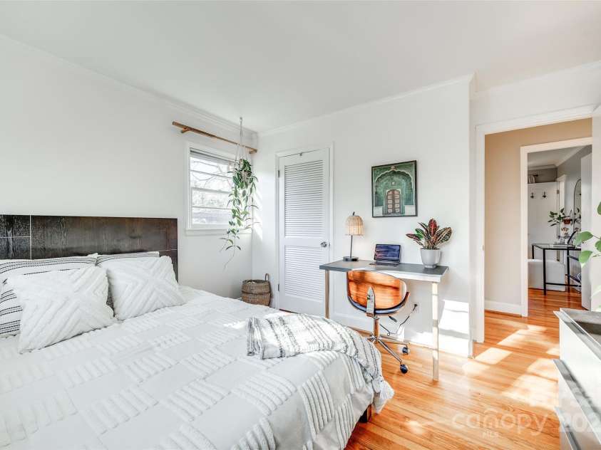 6956 Oakstone Place, Charlotte, NC 28210.  MLS# CAR4232957, YatesRealty ID 7572. 