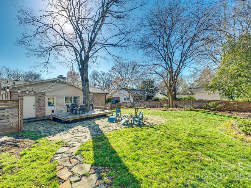 6956 Oakstone Place, Charlotte, NC 28210.  MLS# CAR4232957, YatesRealty ID 7572. 