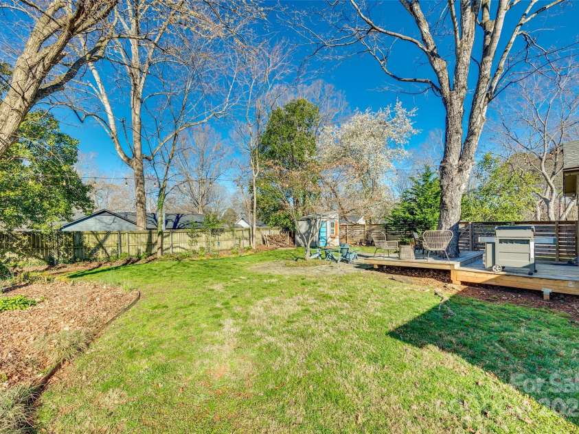 6956 Oakstone Place, Charlotte, NC 28210.  MLS# CAR4232957, YatesRealty ID 7572. 