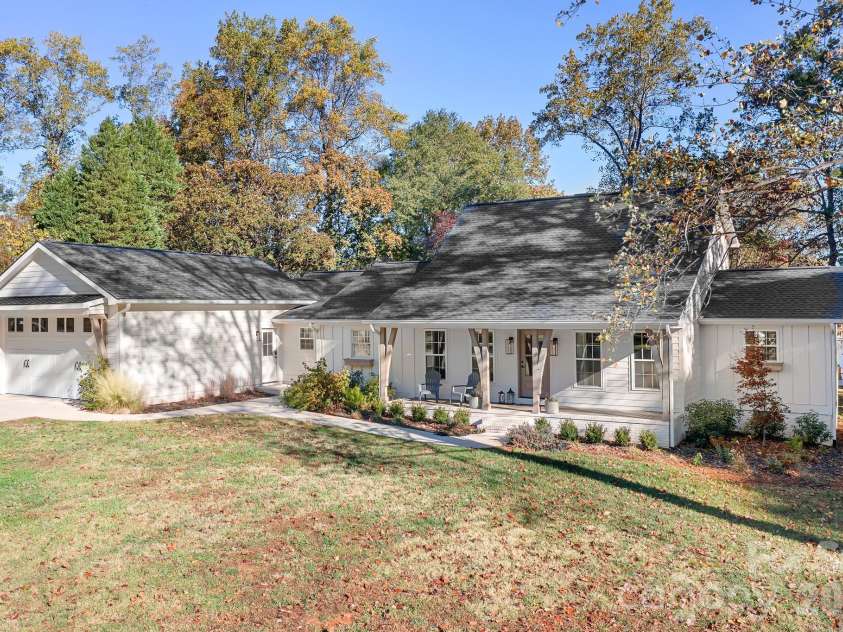 1984 Hickory Hills Drive, Denver, NC 28037.  MLS# CAR4316609, YatesRealty ID 7573. 
