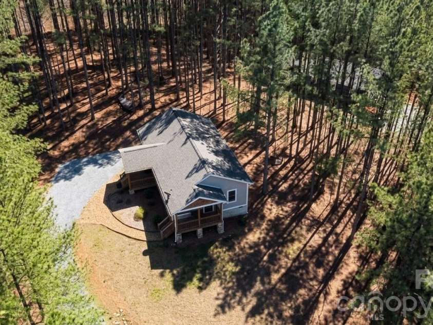 386 Sunset Drive, Mill Spring, NC 28756.  MLS# CAR4360355, YatesRealty ID 7575. 