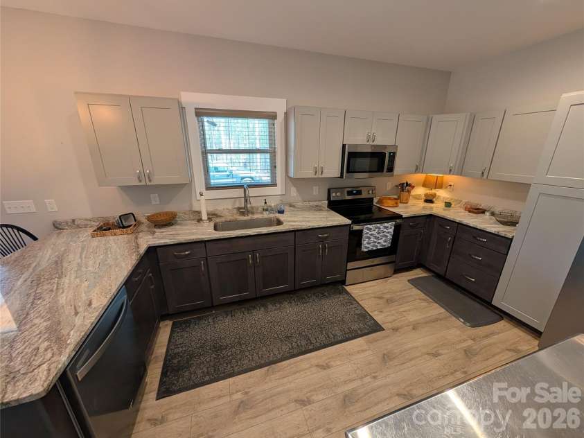 386 Sunset Drive, Mill Spring, NC 28756.  MLS# CAR4360355, YatesRealty ID 7575. 