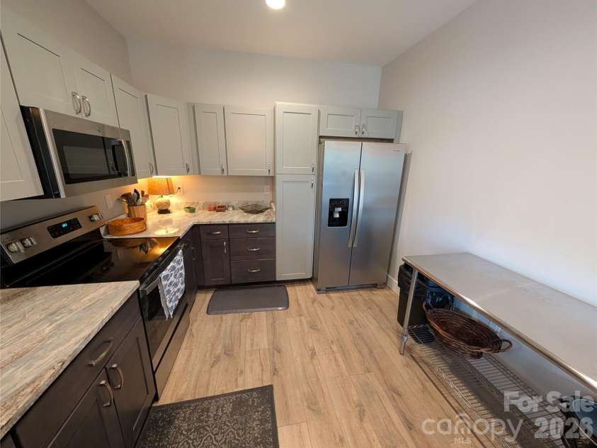 386 Sunset Drive, Mill Spring, NC 28756.  MLS# CAR4360355, YatesRealty ID 7575. 
