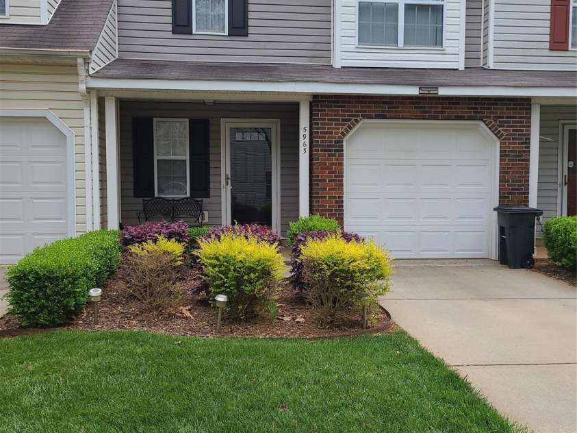 5963 Moose Lane, Charlotte, NC 28269.  MLS# CAR4232815, YatesRealty ID 7575. 