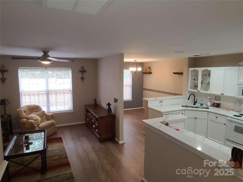 5963 Moose Lane, Charlotte, NC 28269.  MLS# CAR4232815, YatesRealty ID 7575. 