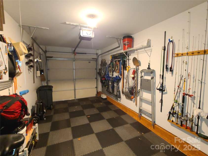 5963 Moose Lane, Charlotte, NC 28269.  MLS# CAR4232815, YatesRealty ID 7575. 