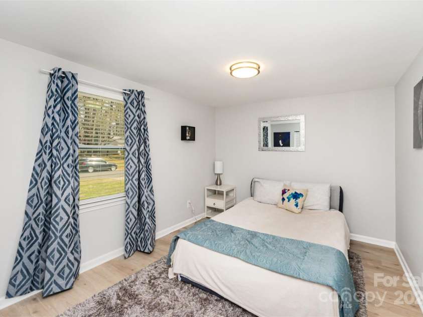 9105 Touchstone Lane, Charlotte, NC 28227.  MLS# CAR4235130, YatesRealty ID 7576. 