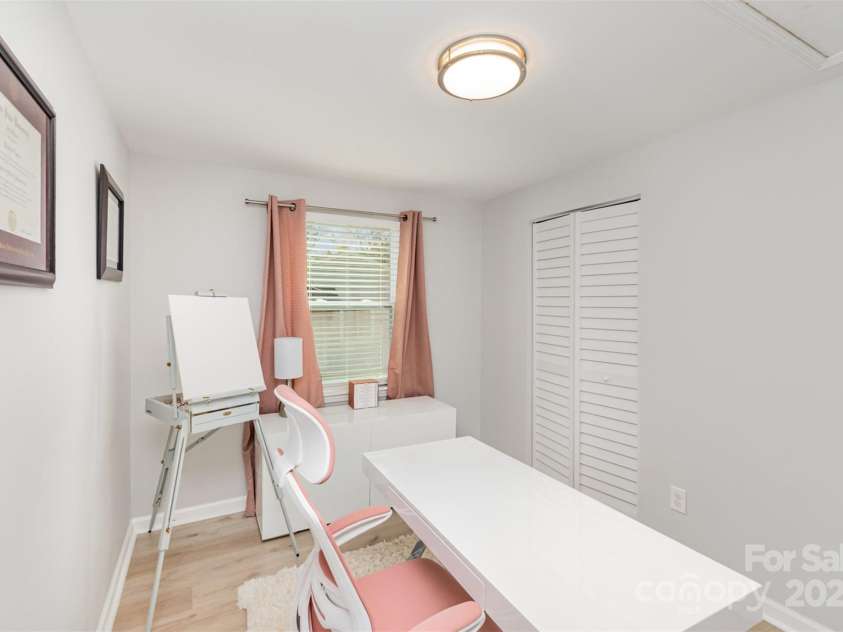 9105 Touchstone Lane, Charlotte, NC 28227.  MLS# CAR4235130, YatesRealty ID 7576. 