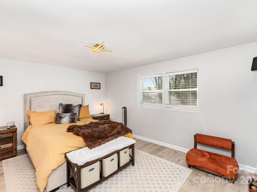9105 Touchstone Lane, Charlotte, NC 28227.  MLS# CAR4235130, YatesRealty ID 7576. 