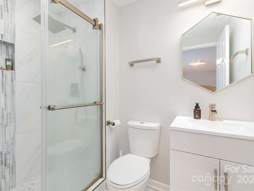 9105 Touchstone Lane, Charlotte, NC 28227.  MLS# CAR4235130, YatesRealty ID 7576. 