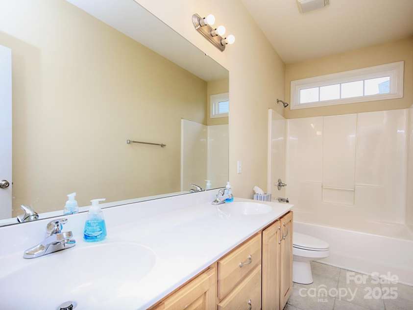 126 Dairy Farm Road, Mooresville, NC 28115.  MLS# CAR4245594, YatesRealty ID 7577. 2nd Full Bath with Double Sinks.