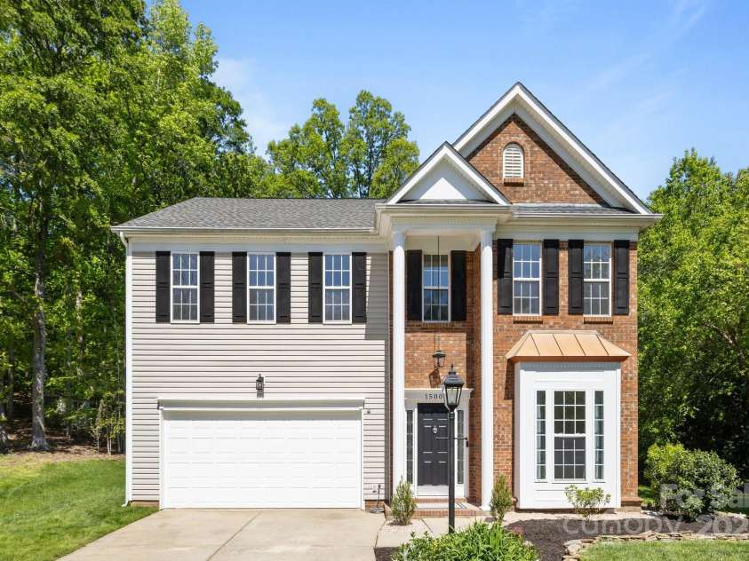 15002 Strathmoor Drive, Charlotte, NC 28277.  MLS# CAR4247911, YatesRealty ID 7578. 