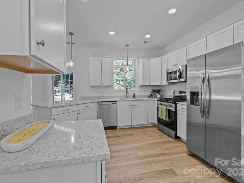 15002 Strathmoor Drive, Charlotte, NC 28277.  MLS# CAR4247911, YatesRealty ID 7578. 