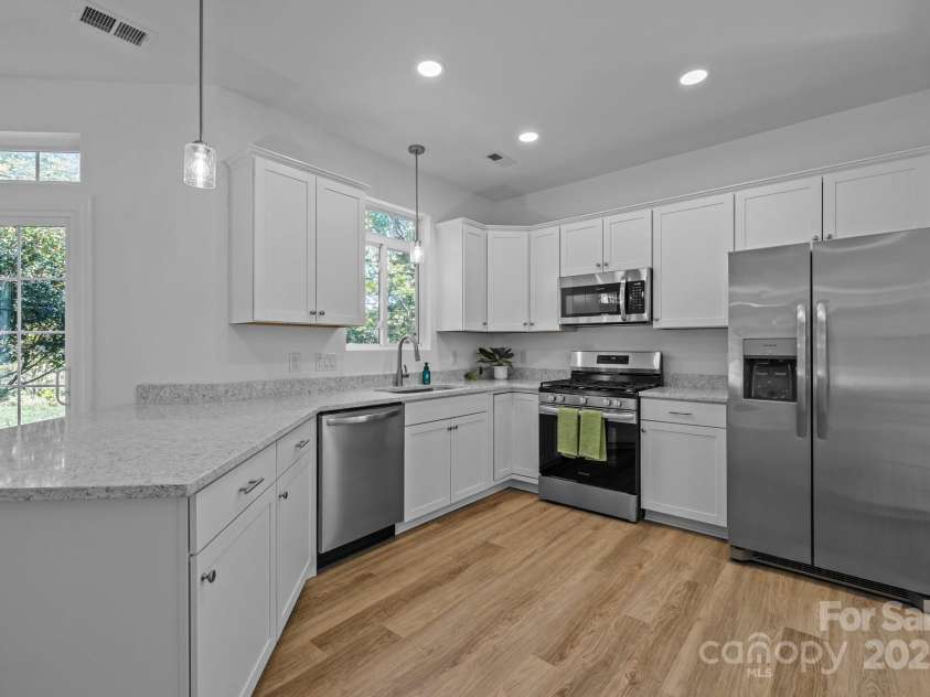 15002 Strathmoor Drive, Charlotte, NC 28277.  MLS# CAR4247911, YatesRealty ID 7578. 