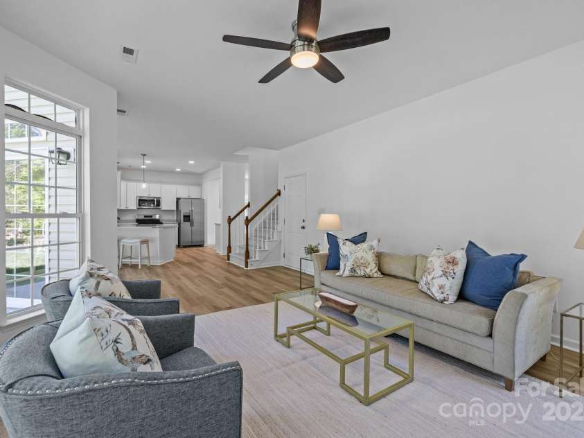 15002 Strathmoor Drive, Charlotte, NC 28277.  MLS# CAR4247911, YatesRealty ID 7578. 