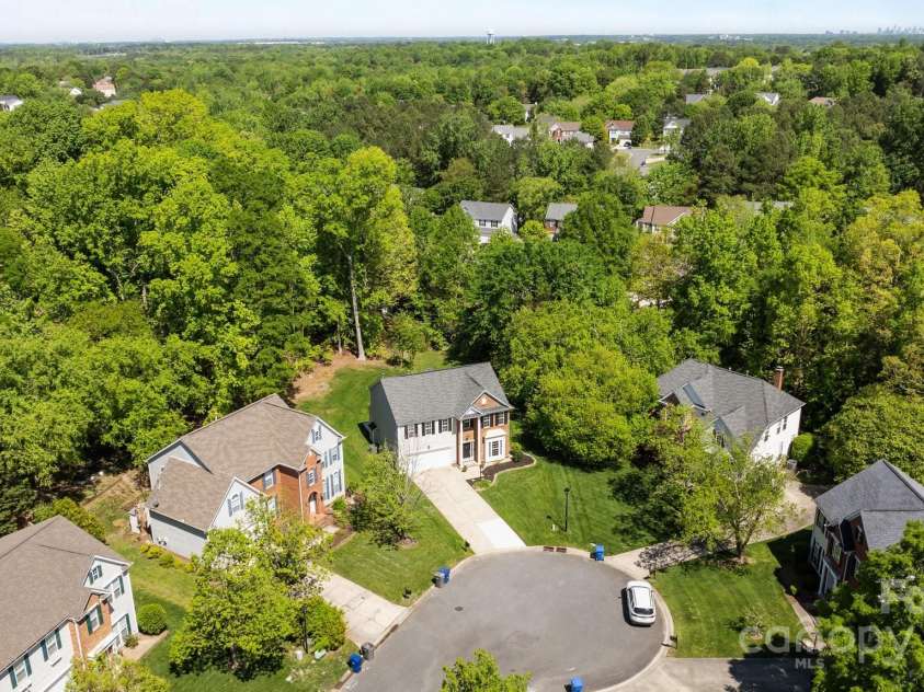 15002 Strathmoor Drive, Charlotte, NC 28277.  MLS# CAR4247911, YatesRealty ID 7578. 