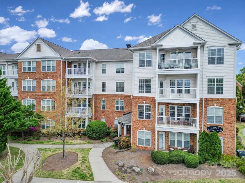 15011 Santa Lucia Drive, Charlotte, NC 28277.  MLS# CAR4238765, YatesRealty ID 7579. 