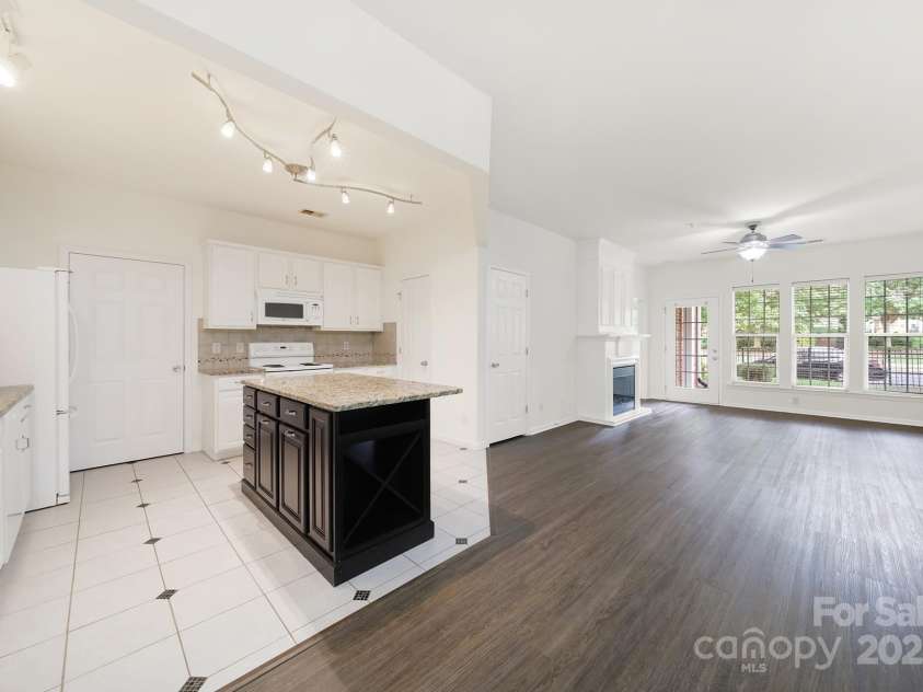 15011 Santa Lucia Drive, Charlotte, NC 28277.  MLS# CAR4238765, YatesRealty ID 7579. 