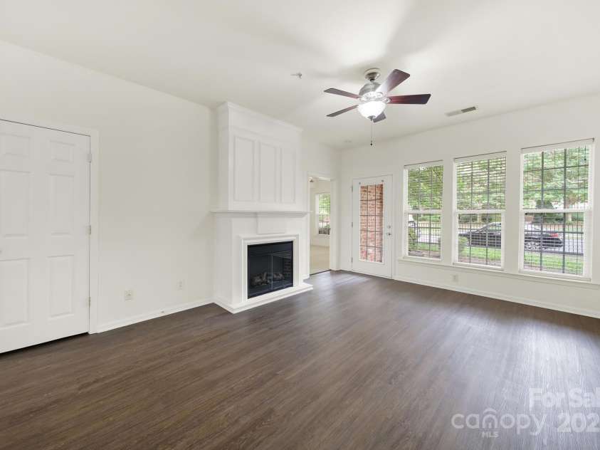 15011 Santa Lucia Drive, Charlotte, NC 28277.  MLS# CAR4238765, YatesRealty ID 7579. 