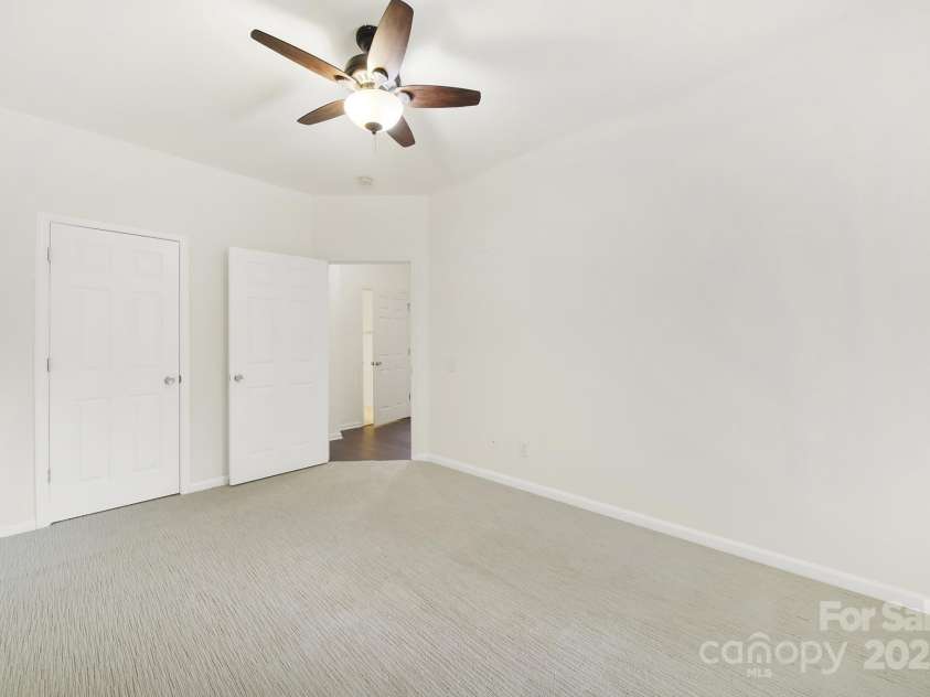 15011 Santa Lucia Drive, Charlotte, NC 28277.  MLS# CAR4238765, YatesRealty ID 7579. 