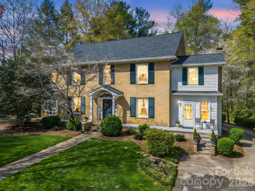 527 Main Street, Rutherfordton, NC 28139.  MLS# CAR4363441, YatesRealty ID 7579. 