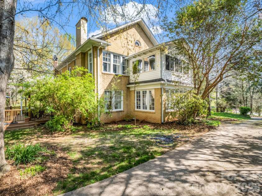 527 Main Street, Rutherfordton, NC 28139.  MLS# CAR4363441, YatesRealty ID 7579. 
