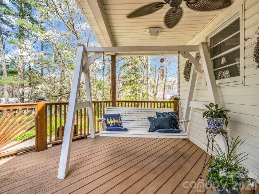 527 Main Street, Rutherfordton, NC 28139.  MLS# CAR4363441, YatesRealty ID 7579. 