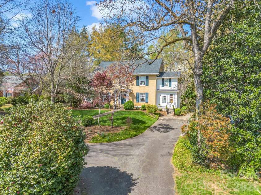 527 Main Street, Rutherfordton, NC 28139.  MLS# CAR4363441, YatesRealty ID 7579. 