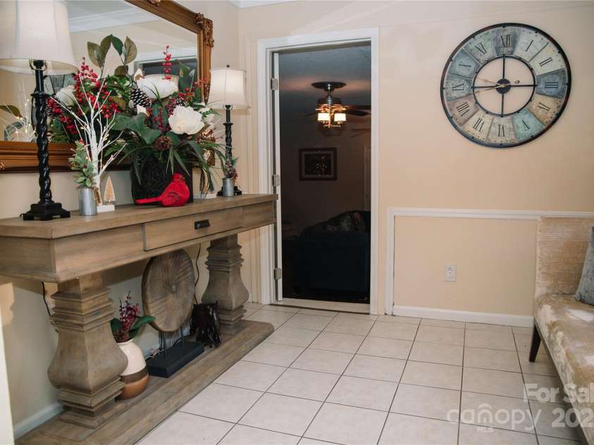 1723 Oak Street, Charlotte, NC 28269.  MLS# CAR4219012, YatesRealty ID 758. 