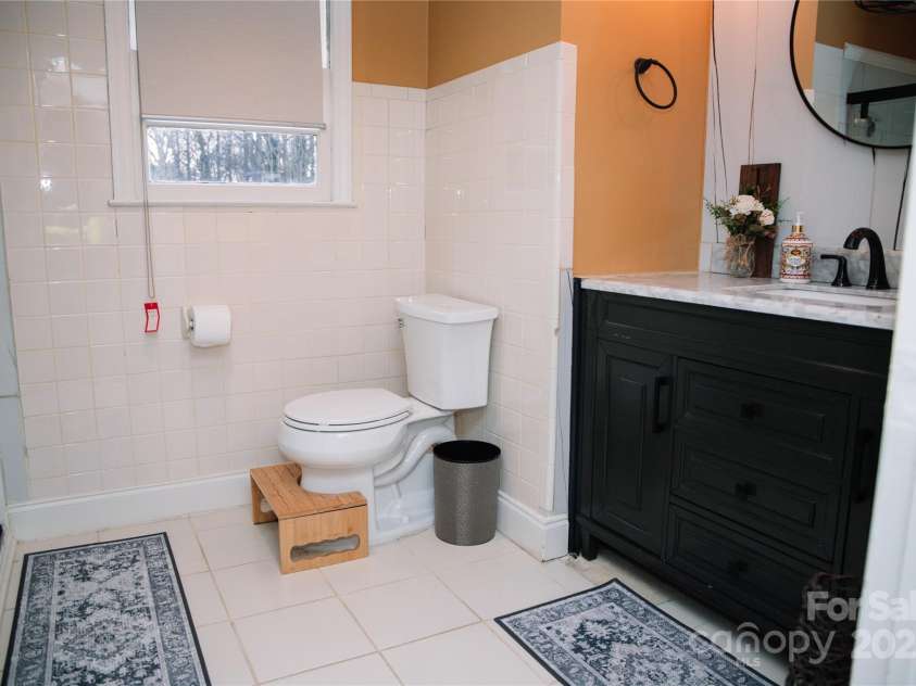 1723 Oak Street, Charlotte, NC 28269.  MLS# CAR4219012, YatesRealty ID 758. 