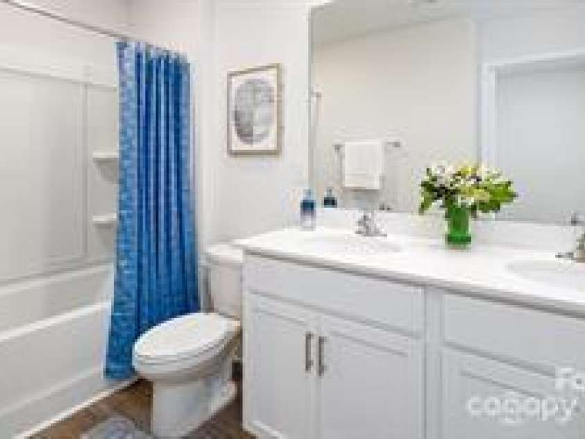 5232 Reedy Ridge Road, Charlotte, NC 28215.  MLS# CAR4246756, YatesRealty ID 7580. 