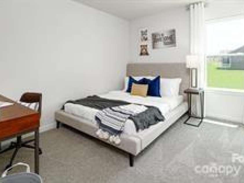 5232 Reedy Ridge Road, Charlotte, NC 28215.  MLS# CAR4246756, YatesRealty ID 7580. 