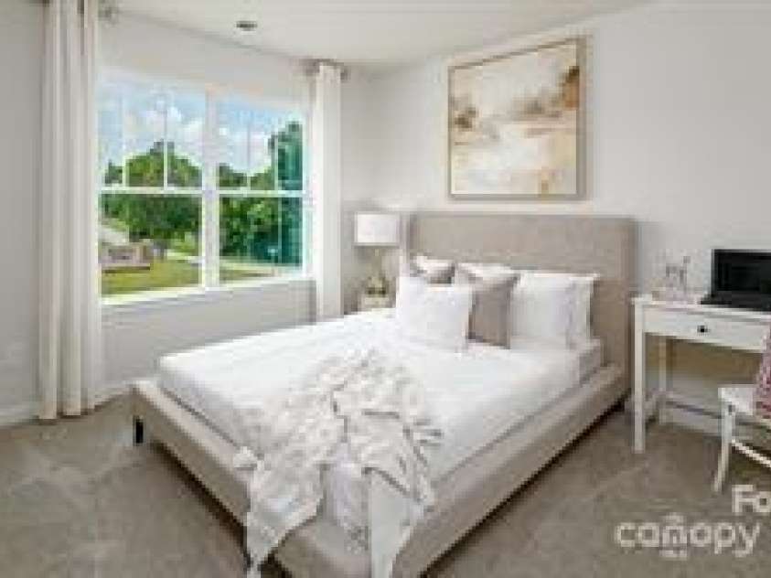 5232 Reedy Ridge Road, Charlotte, NC 28215.  MLS# CAR4246756, YatesRealty ID 7580. 