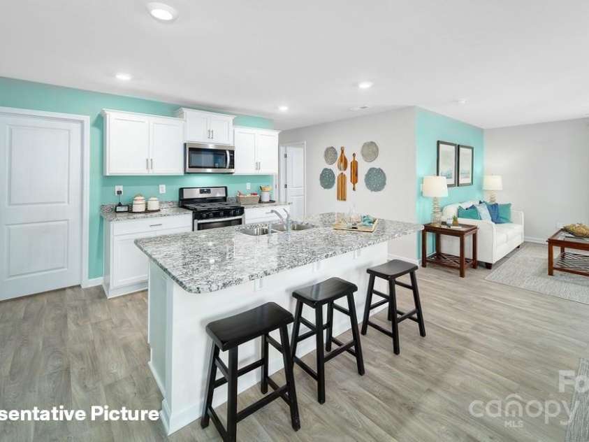 3920 Coleman Drive, Charlotte, NC 28215.  MLS# CAR4246778, YatesRealty ID 7581. 