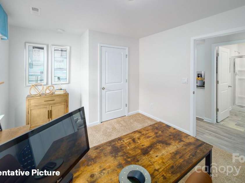 3920 Coleman Drive, Charlotte, NC 28215.  MLS# CAR4246778, YatesRealty ID 7581. 