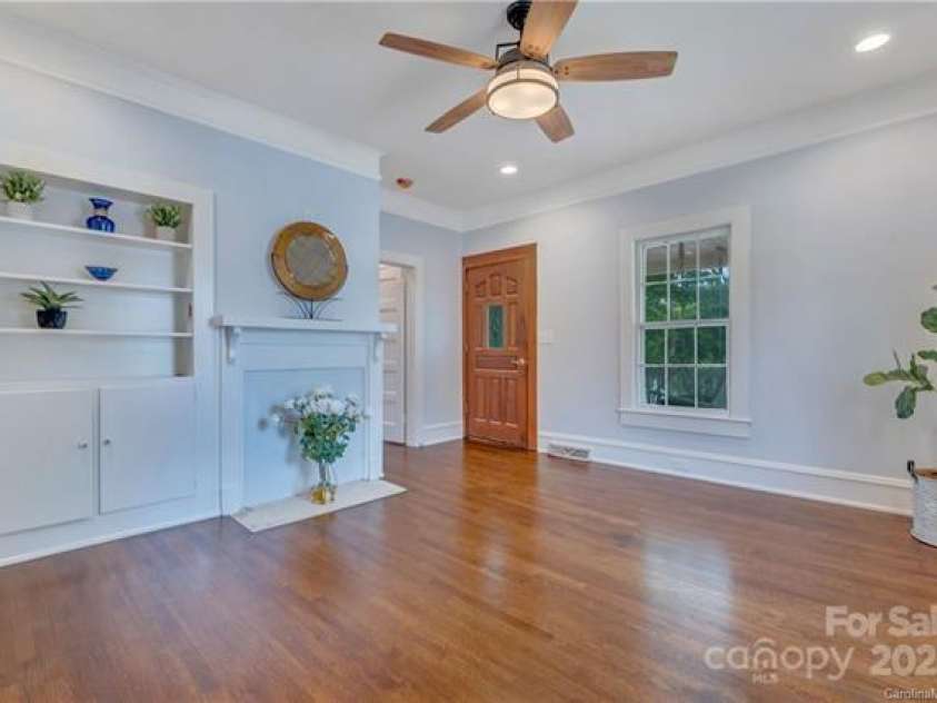 1006 Ridge Avenue, Kannapolis, NC 28083.  MLS# CAR4229010, YatesRealty ID 7582. 