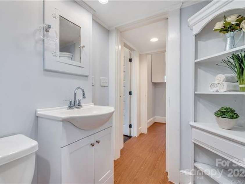 1006 Ridge Avenue, Kannapolis, NC 28083.  MLS# CAR4229010, YatesRealty ID 7582. 