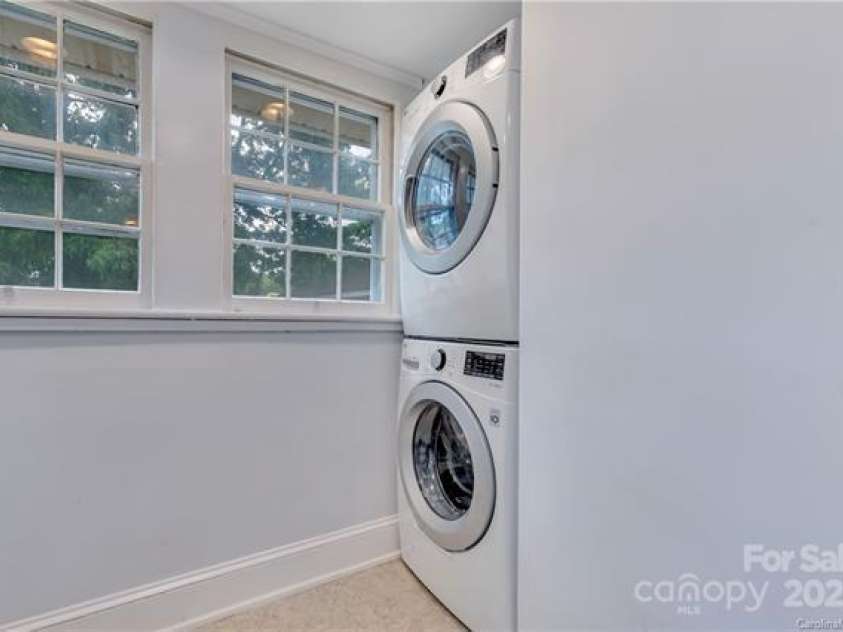 1006 Ridge Avenue, Kannapolis, NC 28083.  MLS# CAR4229010, YatesRealty ID 7582. 