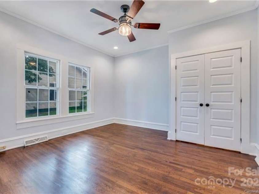 1006 Ridge Avenue, Kannapolis, NC 28083.  MLS# CAR4229010, YatesRealty ID 7582. 