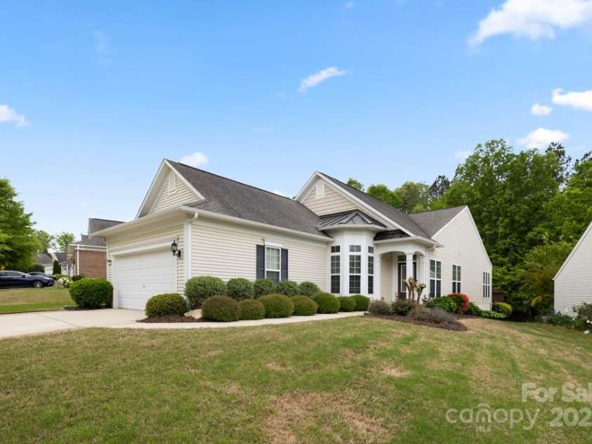 1488 River Bend Boulevard, Fort Mill, SC 29707.  MLS# CAR4246988, YatesRealty ID 7583. 