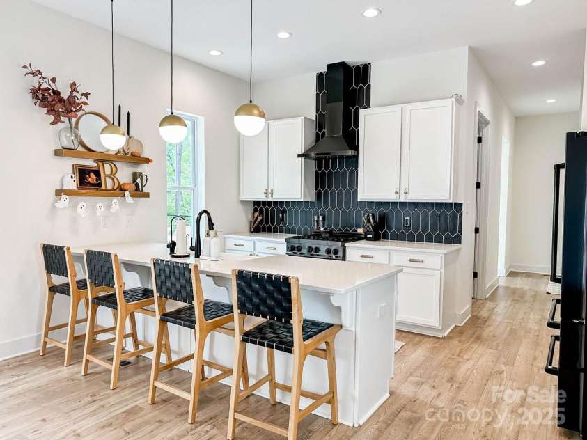 1123 Fern Hill Road, Mooresville, NC 28117.  MLS# CAR4248665, YatesRealty ID 7586. 