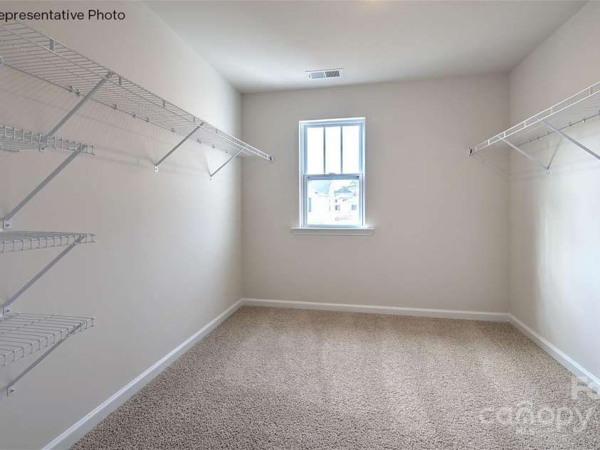 866 Two Brothers Lane, York, SC 29745.  MLS# CAR4217977, YatesRealty ID 759. Primary walk-in closet