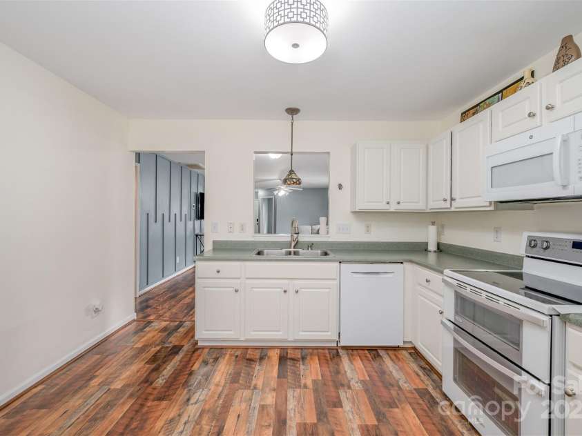 9734 Kennerly Cove Court, Charlotte, NC 28269.  MLS# CAR4326405, YatesRealty ID 759. 