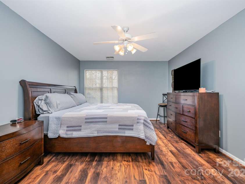 9734 Kennerly Cove Court, Charlotte, NC 28269.  MLS# CAR4326405, YatesRealty ID 759. 