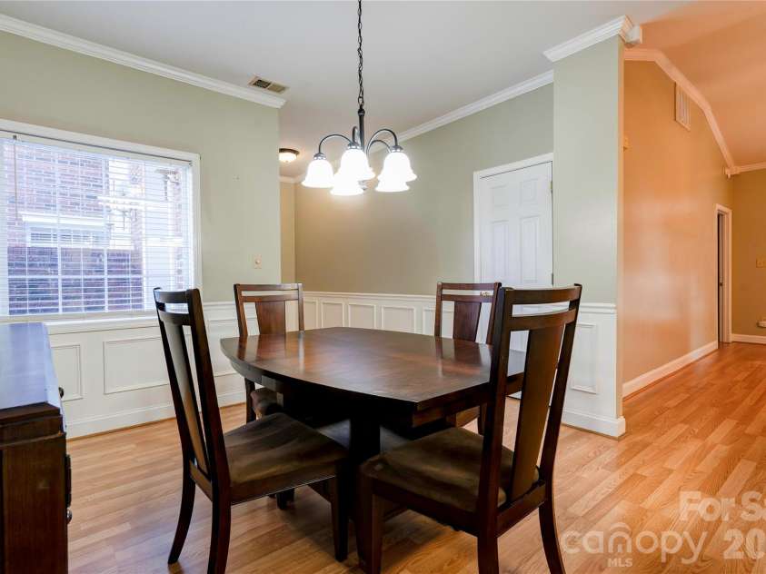 150 Columns Circle, Shelby, NC 28150.  MLS# CAR4323009, YatesRealty ID 7590. Dining Room